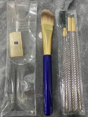 Estee Lauder Blue & Gold Face and Eye Brush Set